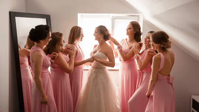 Who Should Be in the Wedding Party? - Bridesmaids