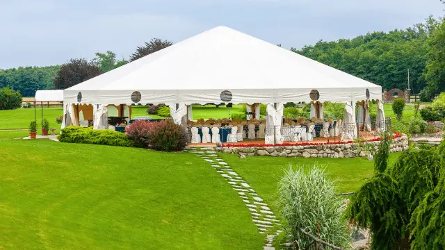 changing your wedding venue