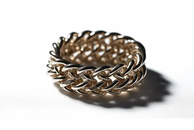 chain wedding ring